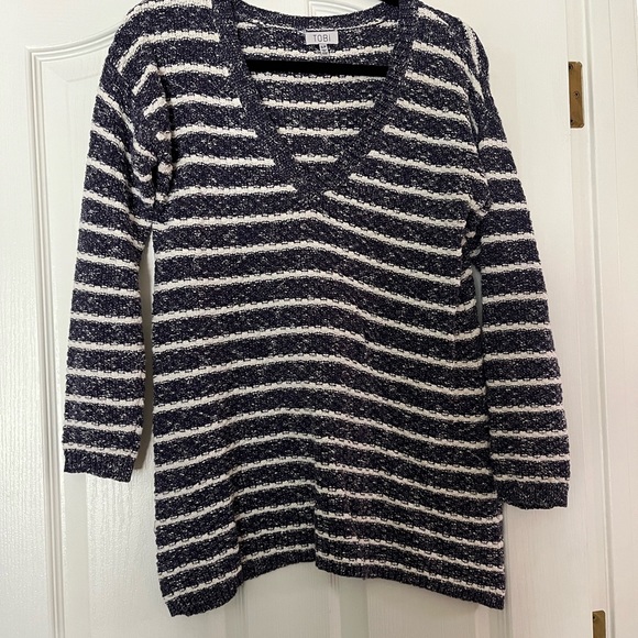 Striped sweater - Picture 1 of 5